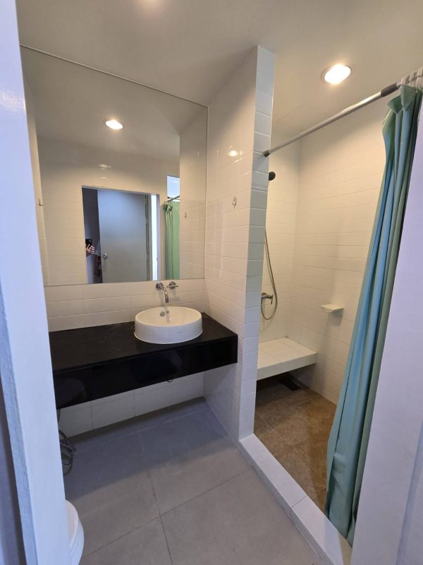 Studio 28sqm.- Ideo สาทรตากสิน